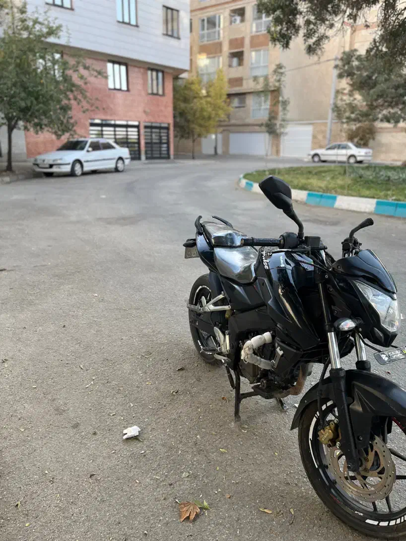 Ns200 در حد|موتورسیکلت|همدان, |دیوار