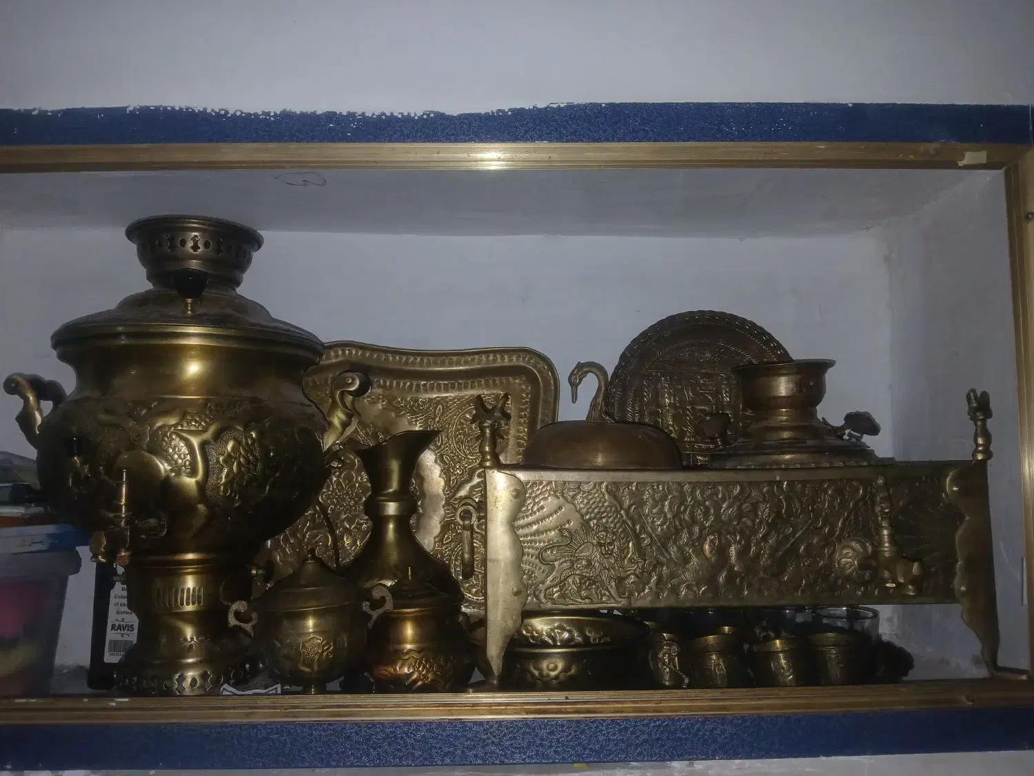 سرویس کامل منقل و سماور برنجی|کلکسیون اشیاء عتیقه|شوشتر, |دیوار