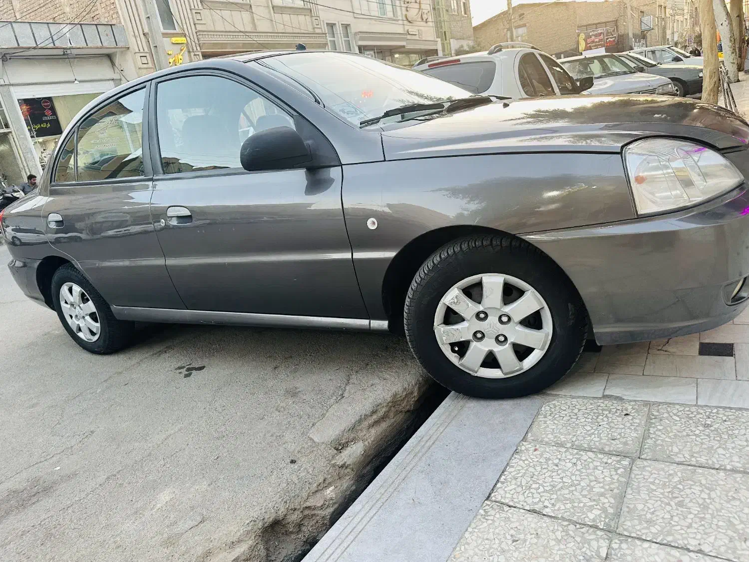 کیاریو مدل ۹۰|خودرو سواری و وانت|قم, سراجه (۱۵ خرداد)|دیوار