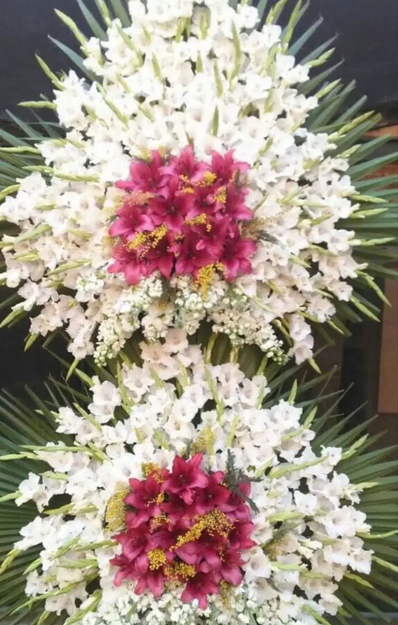 تاج گل تحریم|گل مصنوعی|قزوین, |دیوار