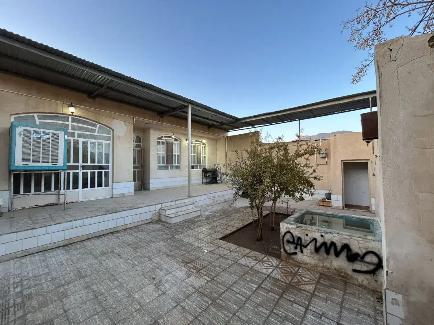 خانه واقع در صالح آباد (تفت )|فروش خانه و ویلا|تفت, |دیوار