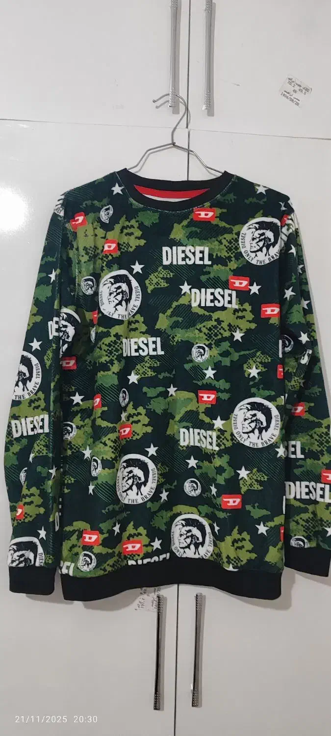 لباس|لباس|مشهد, شیرودی|دیوار