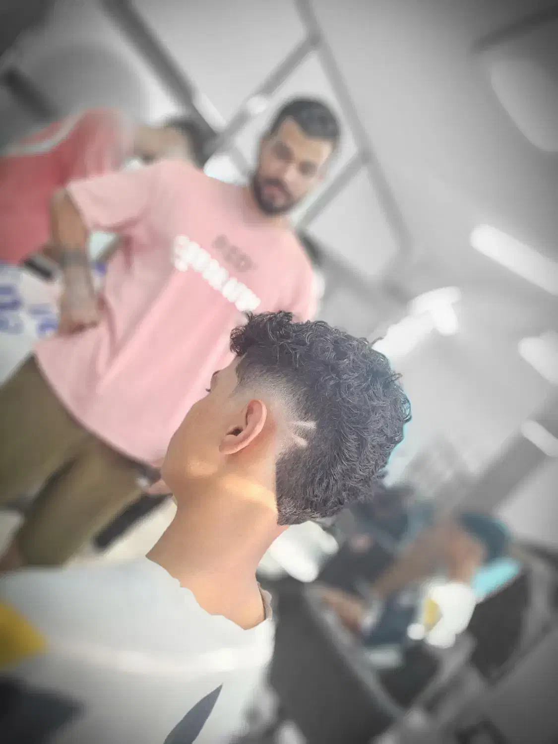 آموزشگاه و آموزش آرایشگری مردانه ، اصلاح باکیفیت|خدمات آرایشگری و زیبایی|اندیشه, اندیشه فاز ۱|دیوار