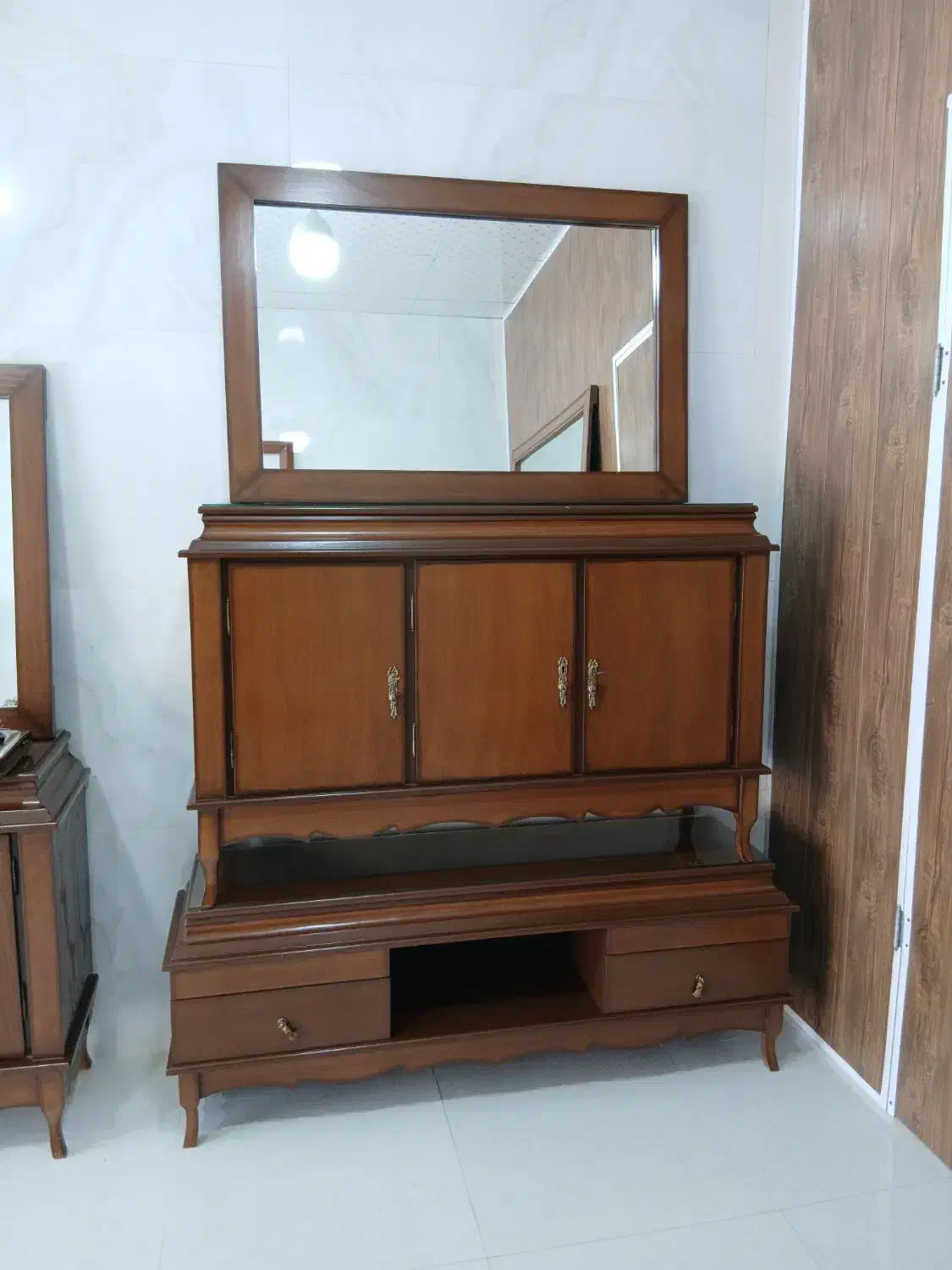 ست آینه و کنسول مدل پیانوی|بوفه، ویترین، کنسول|اراک, |دیوار