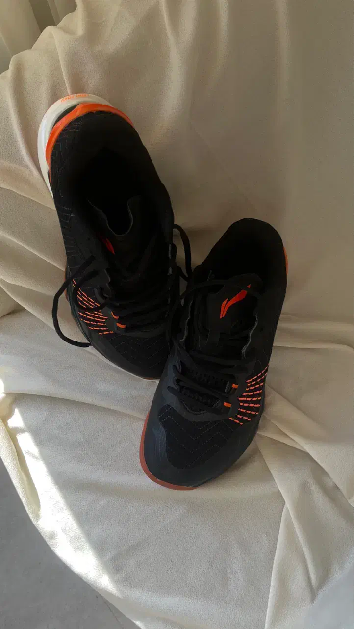 کفش سالنی برند لی نینگ|کیف، کفش، کمربند|مشهد, سجاد شهر|دیوار