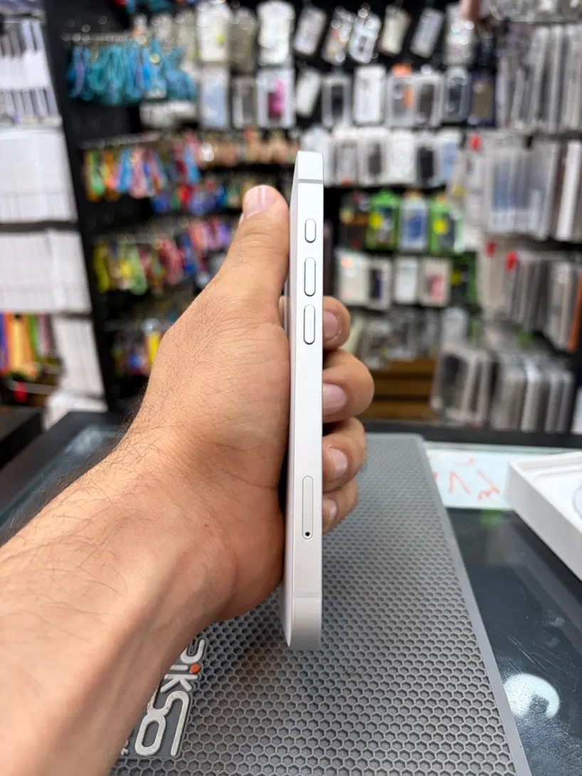 iphone 16e|موبایل|تهران, پونک|دیوار