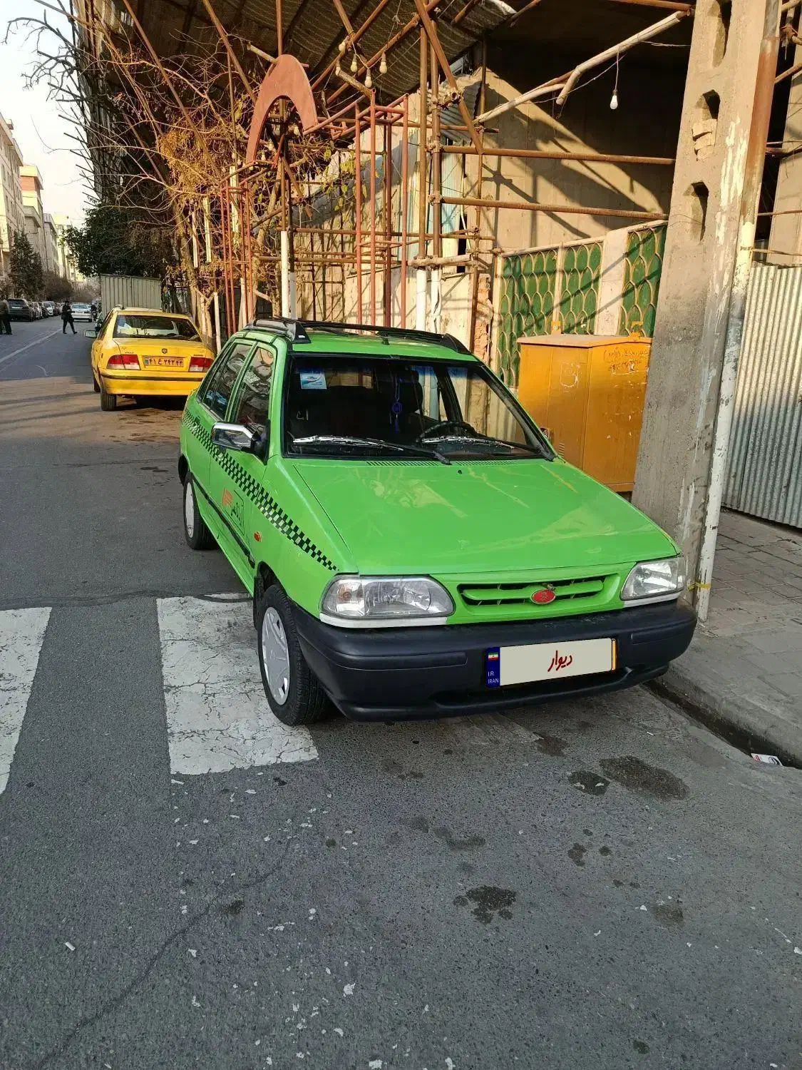 مجموعه خرید و فروش تاکسی|خودرو سواری و وانت|تهران, سهروردی|دیوار