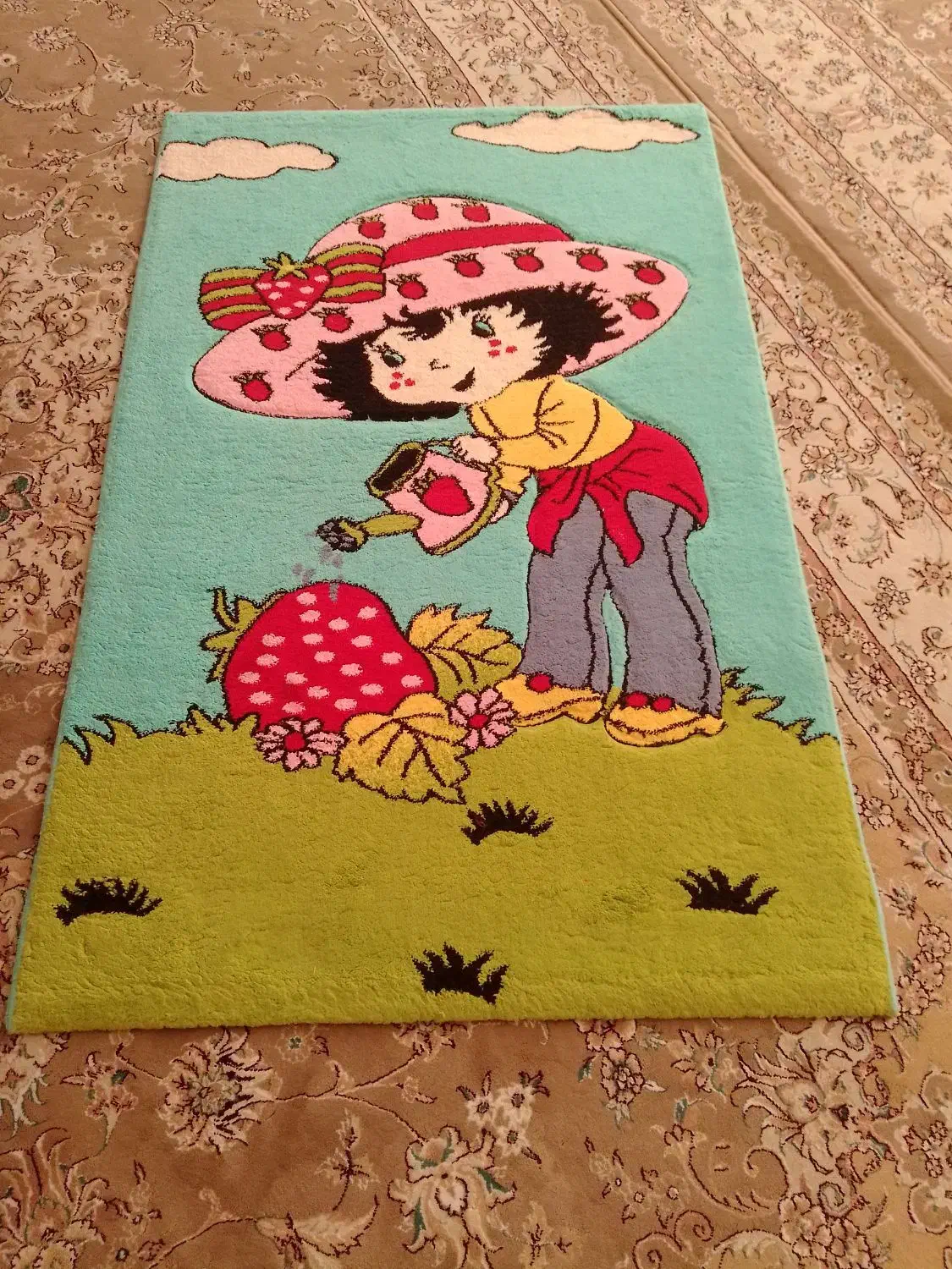 فرش توت فرنگی|فرش|خمین, |دیوار