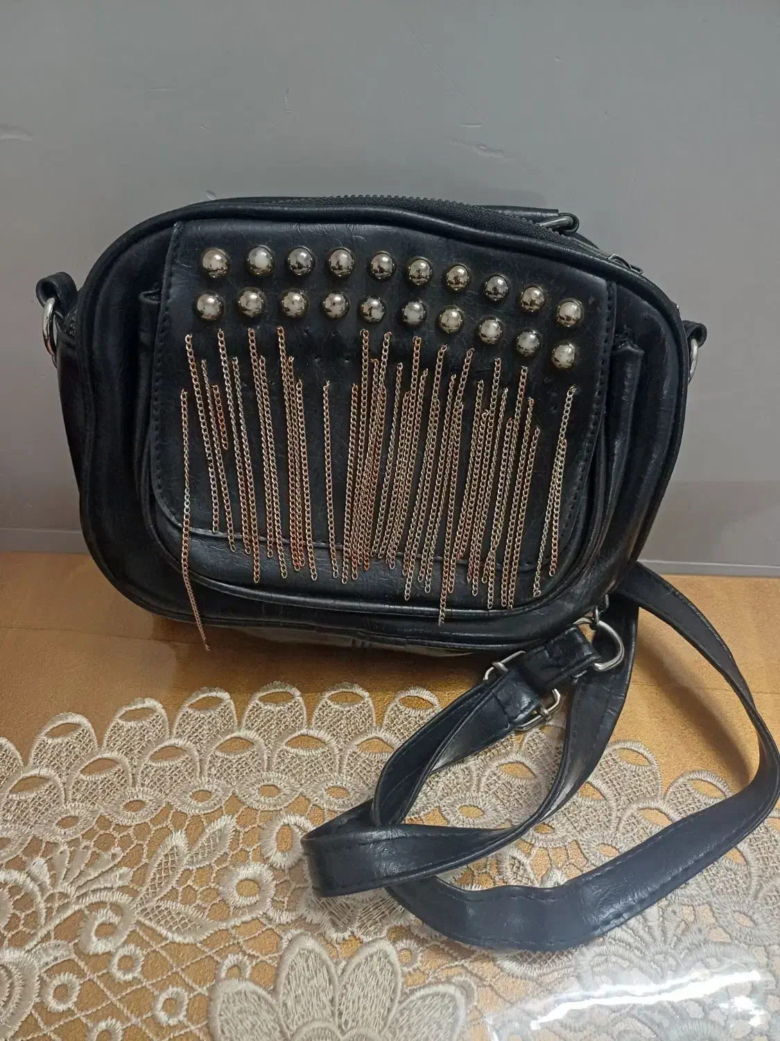 کیف دوشی|کیف، کفش، کمربند|اهر, |دیوار