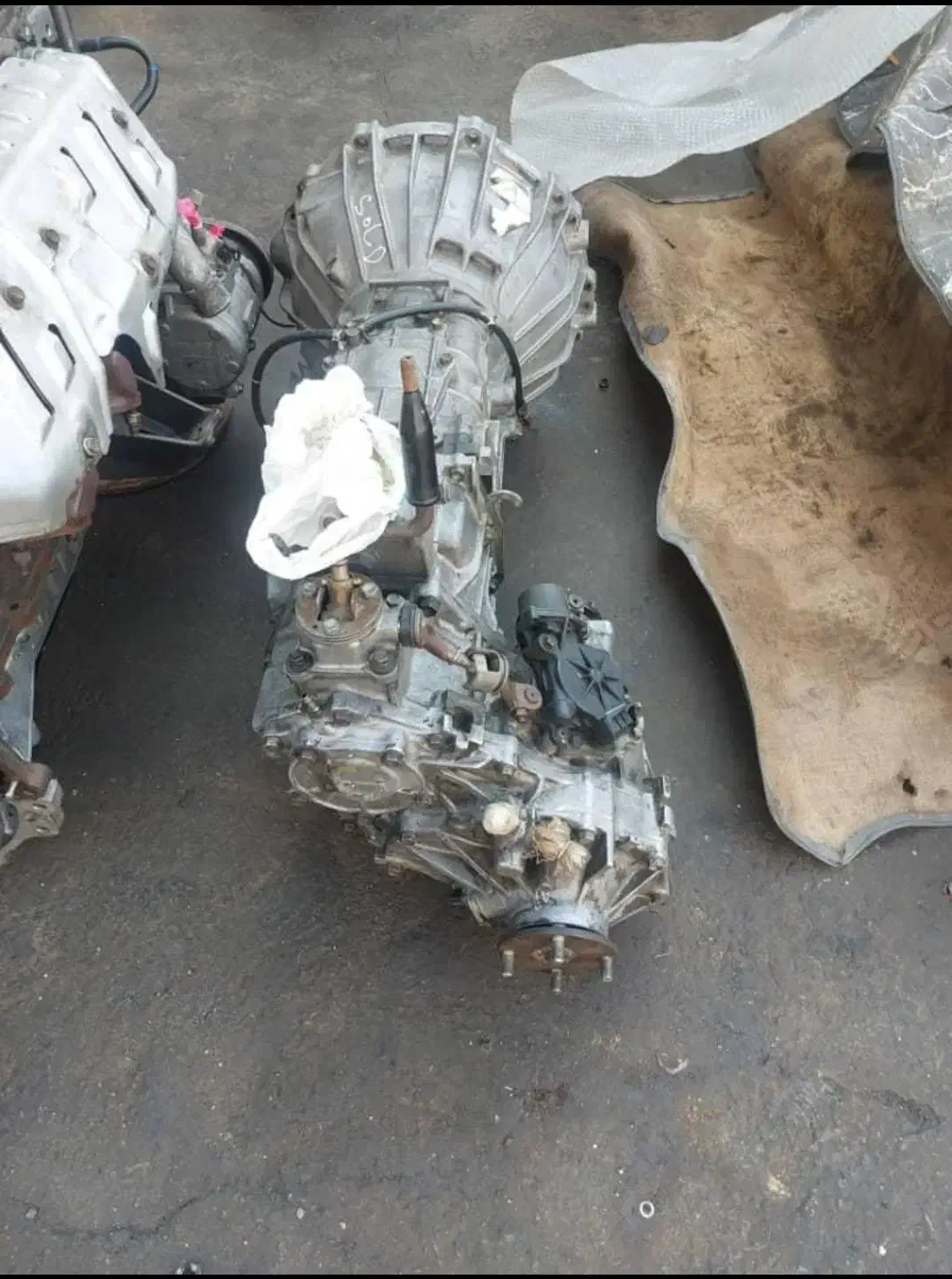 ژاپن یدک بورس انواع گیربکس ولوازم لندکروز|قطعات یدکی و لوازم جانبی|خاوران, |دیوار