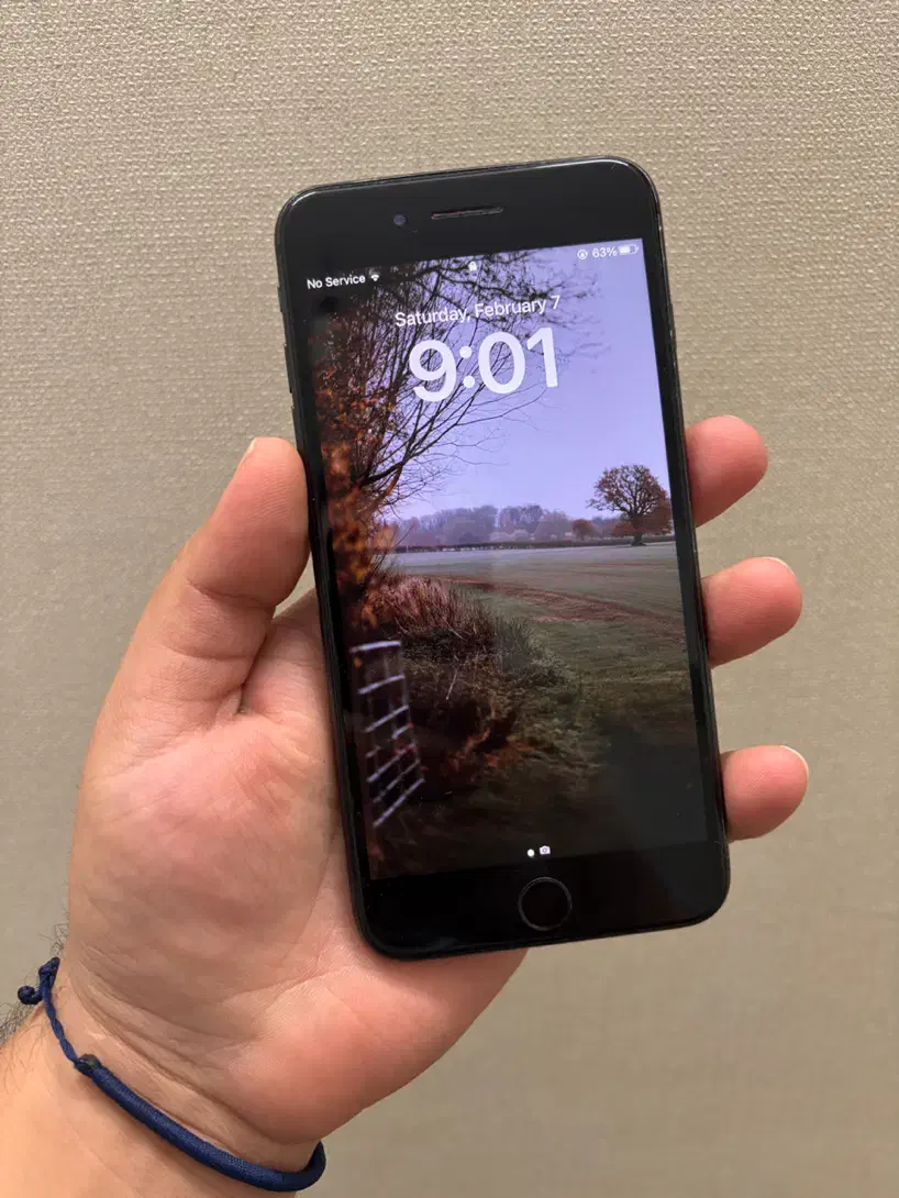 ایفون ۸ پلاس ۶۴ گیگ|موبایل|ری, حمزه‌آباد|دیوار