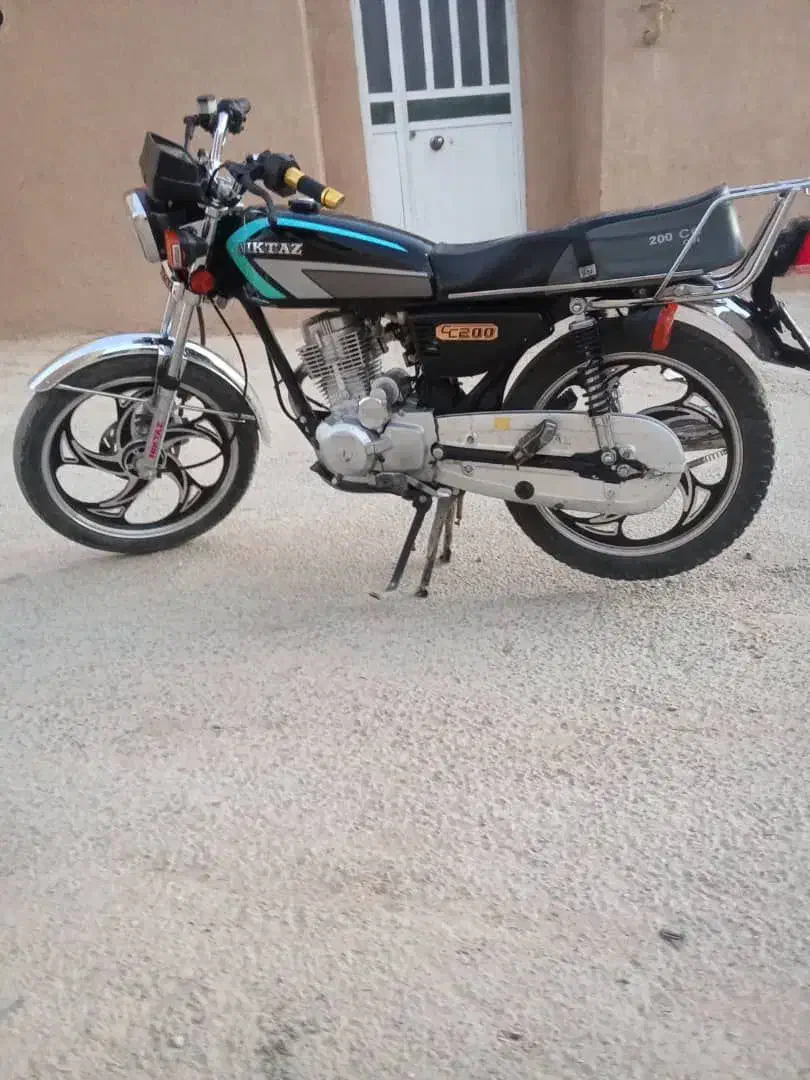 200نیکتاز|موتورسیکلت|ابرکوه, |دیوار