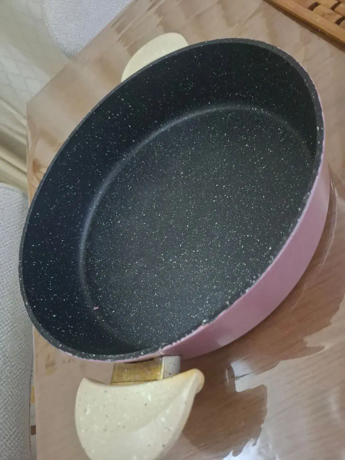 ظروف اشپزخانه|ظروف پخت‌وپز|رشت, خبرنگار|دیوار