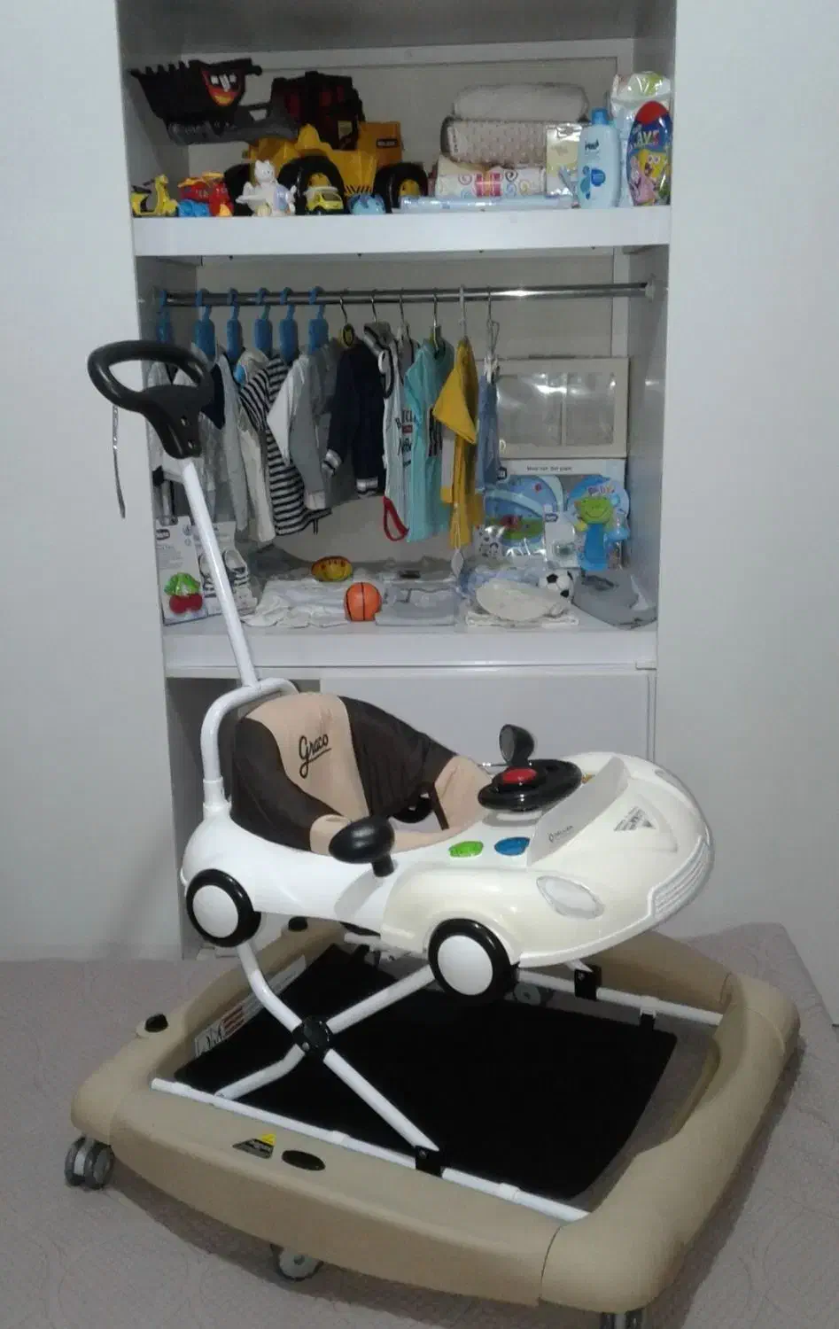 روروئک|کالسکه و لوازم جانبی|تبریز, |دیوار