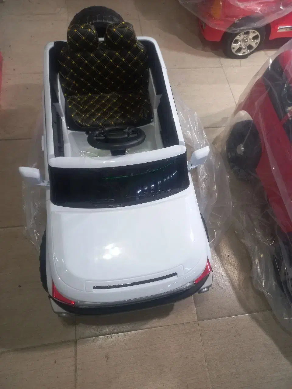 ماشین شارژی نو|اسباب‌بازی بچه|مراغه, |دیوار