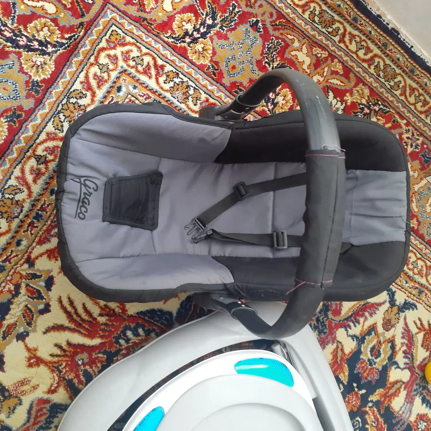 روروئک وکریر|کالسکه و لوازم جانبی|بروجرد, |دیوار