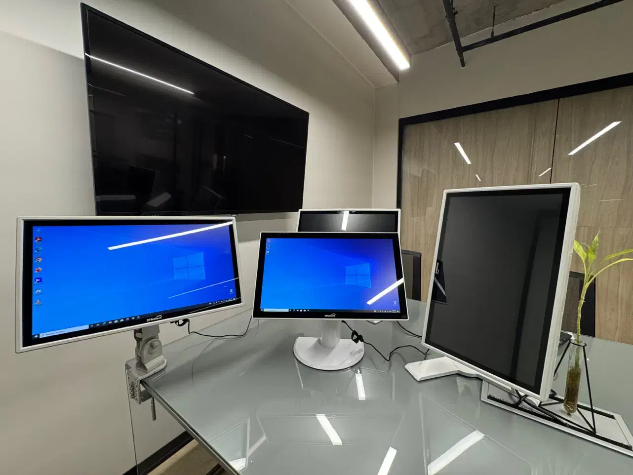 صندوق فروشگاهی All in one ال این وان تاچ 24/7|فروشگاه و مغازه|تهران, میرداماد|دیوار