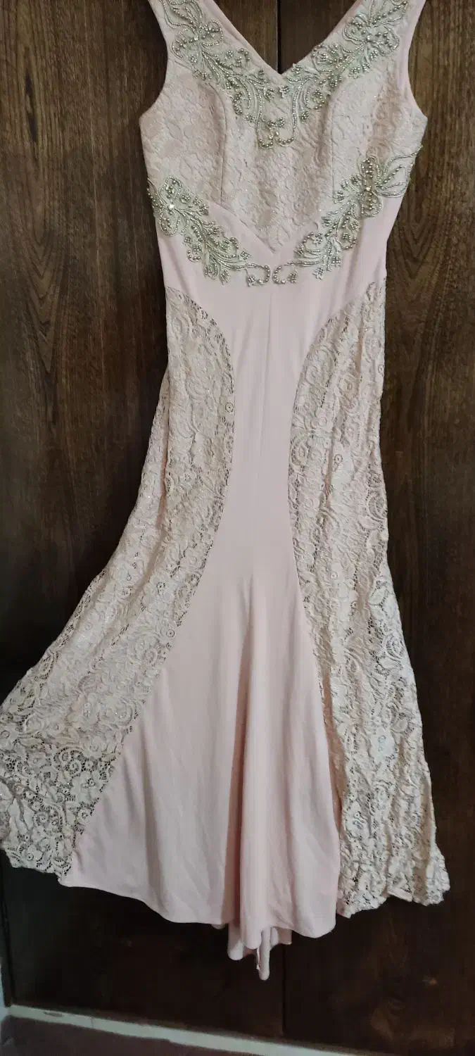 لباس مجلسی|لباس|ابریشم, |دیوار