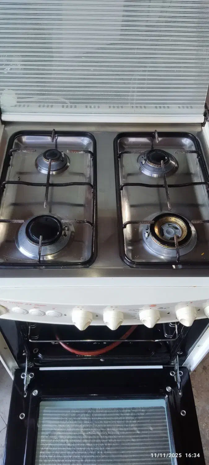 اجاق گاز فر ۴ شعله|اجاق گاز و لوازم برقی پخت‌وپز|ری, امین آباد|دیوار