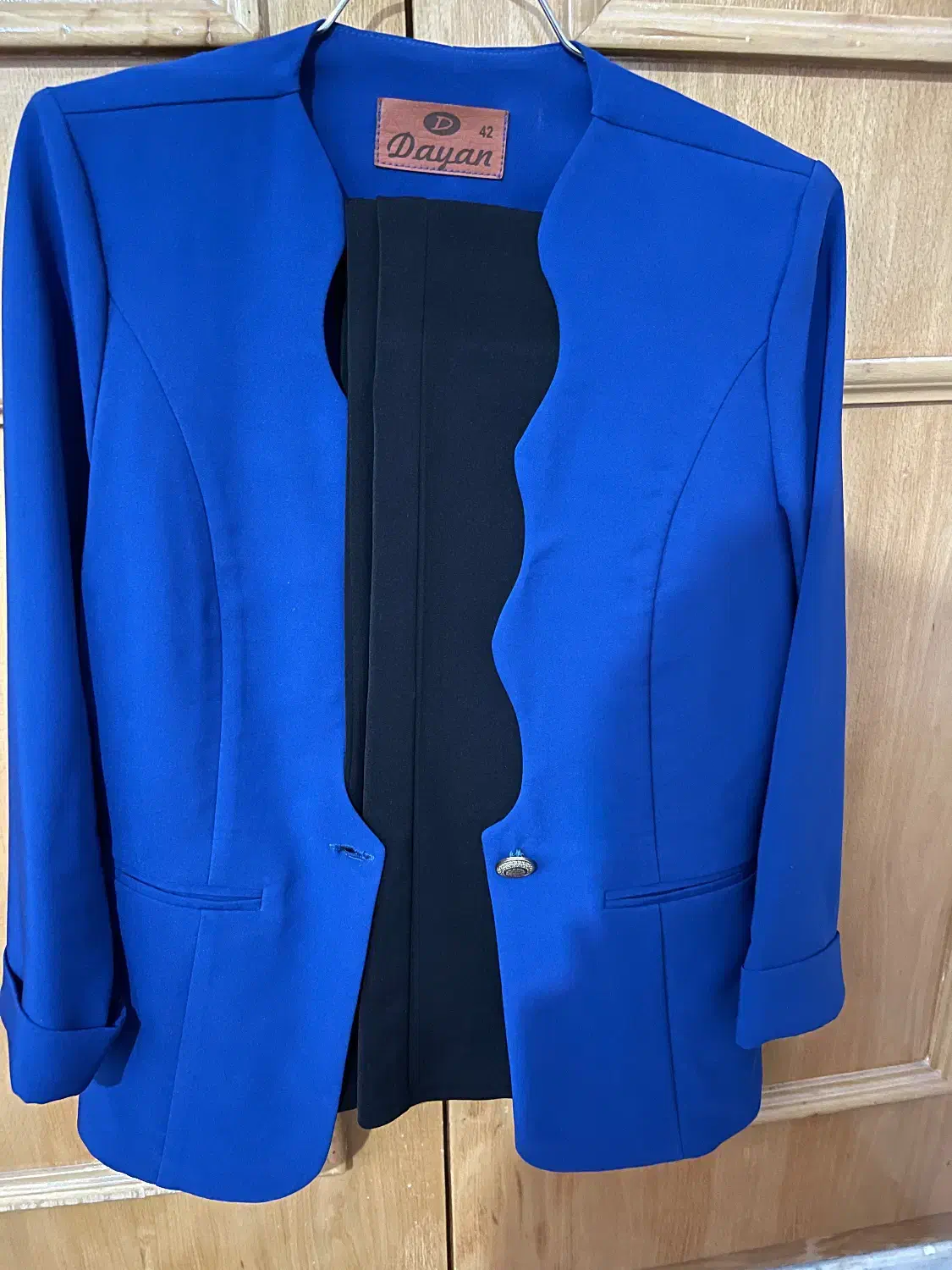 لباس درحد نو|لباس|پیر بکران, |دیوار