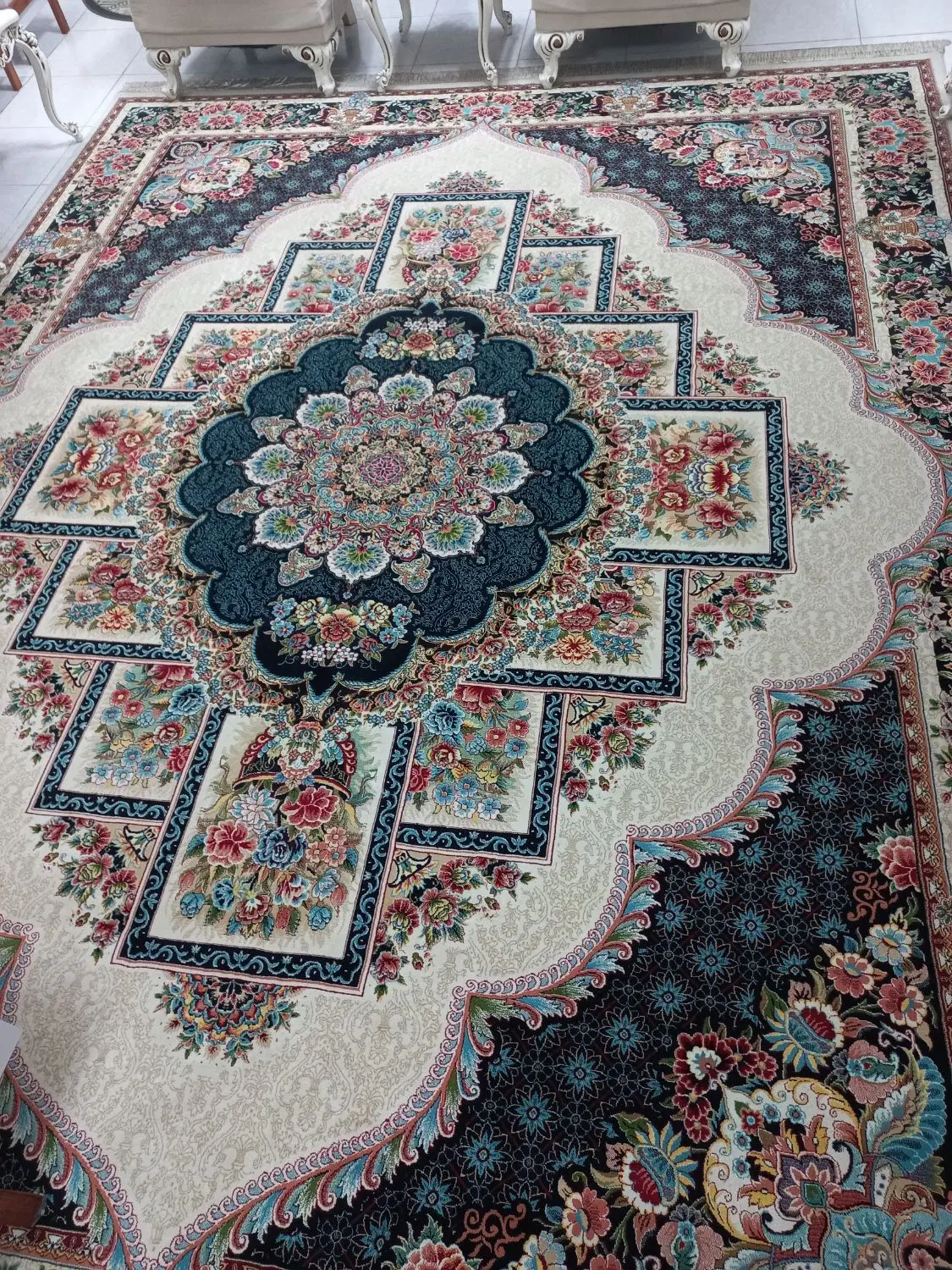 فرش|فرش|رشت, پستک|دیوار
