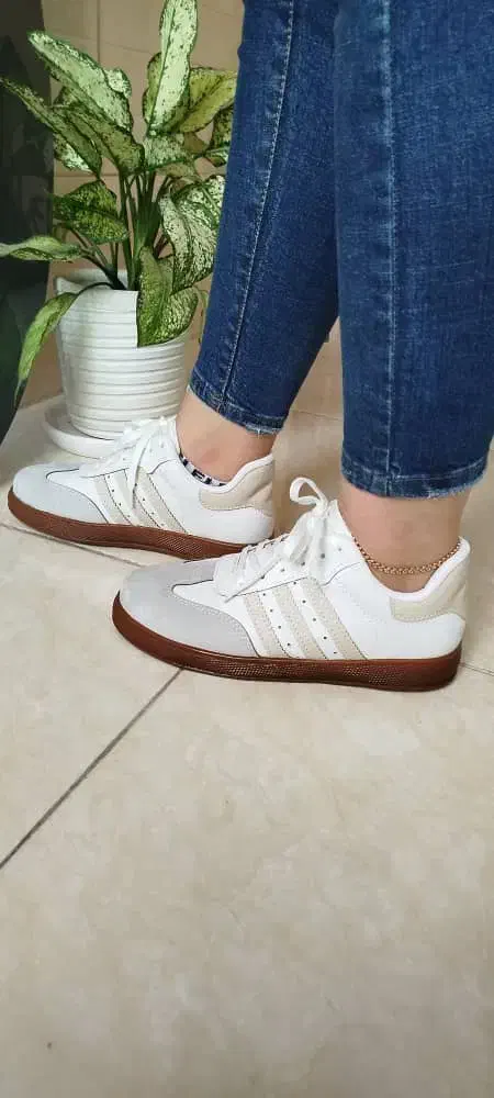 فروش بعلت تغییر شغل|کیف، کفش، کمربند|ساری, |دیوار