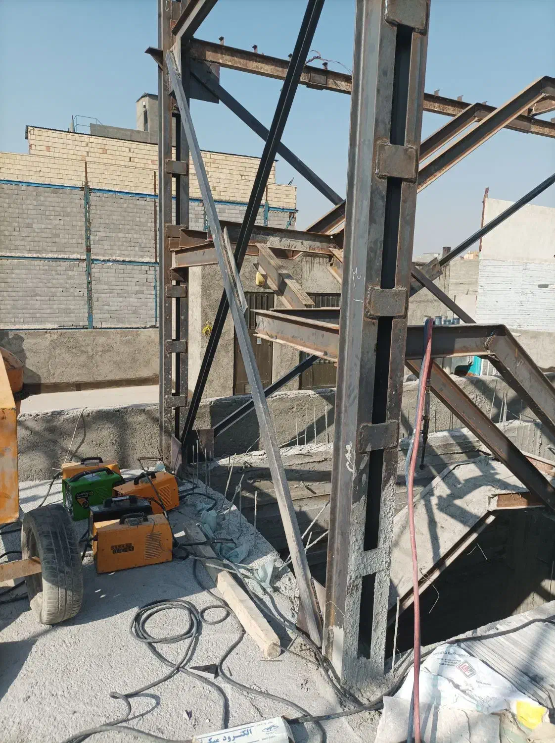 جوشکاری وپیمانکاریکارخلاف شهرداری،برشکاری باهواگاز|خدمات پیشه و مهارت|مشهد, کوی المهدی|دیوار