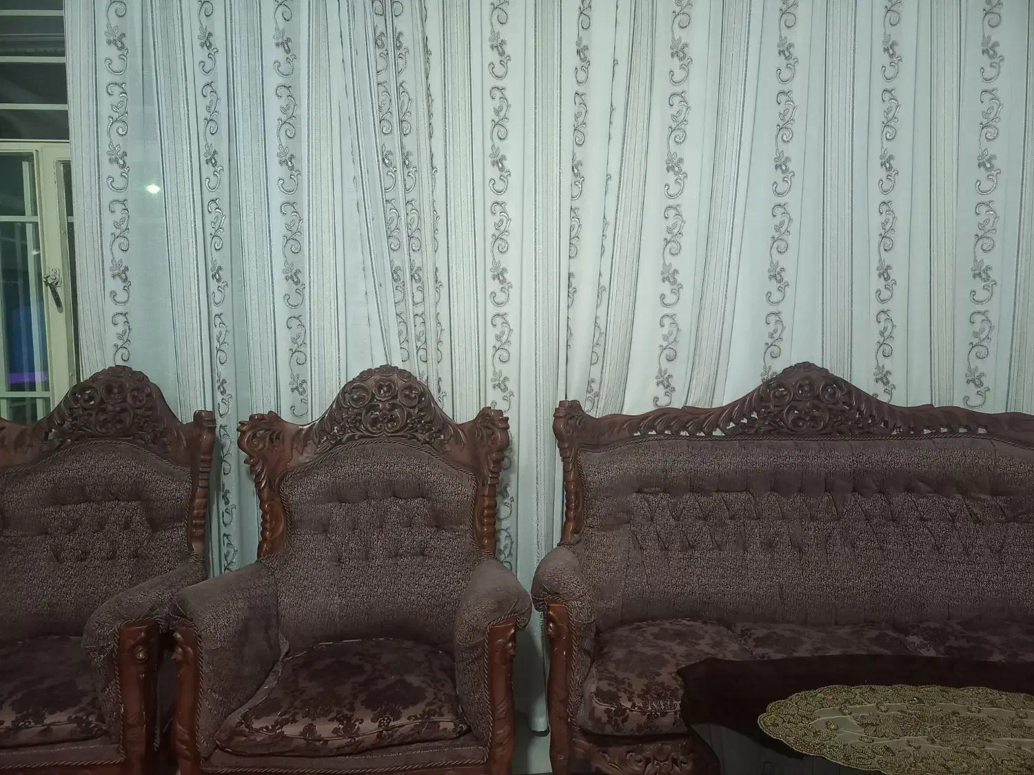 مبل سلطنتی ۹نفره ومیز|مبلمان خانگی و میز عسلی|شاهینشهر, شهرک گلدیس|دیوار