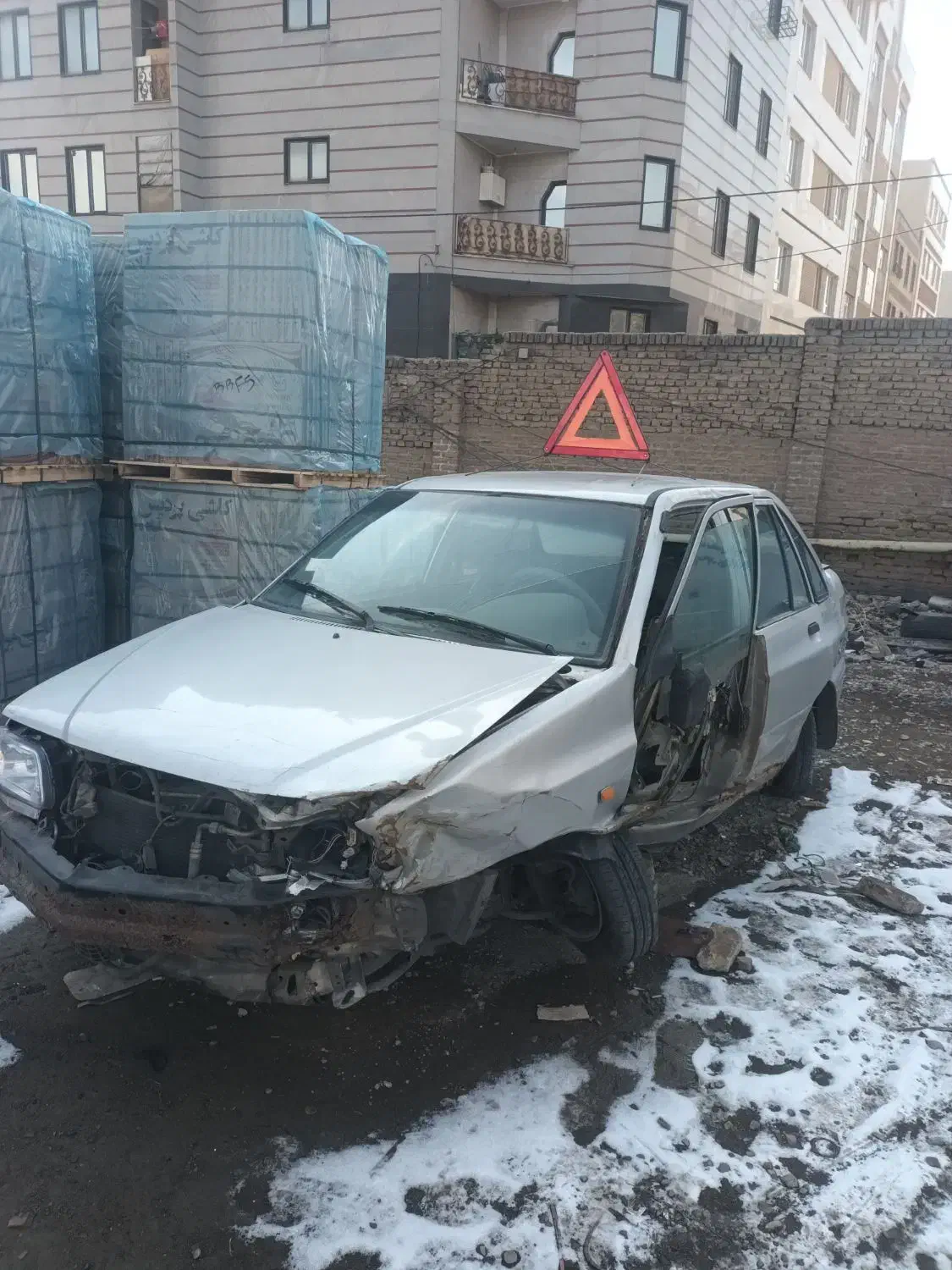 پراید ۱۴۱ تصادفی مدل ۸۷ کمضرب|خودرو سواری و وانت|تهران, شهرک رضویه|دیوار