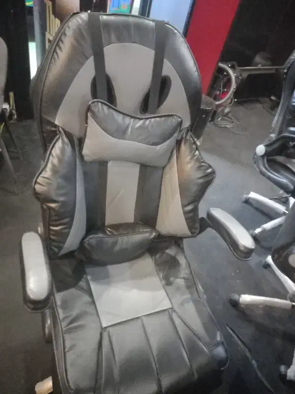 صندلی گیمینگ|صندلی و نیمکت|اصفهان, جلفا|دیوار