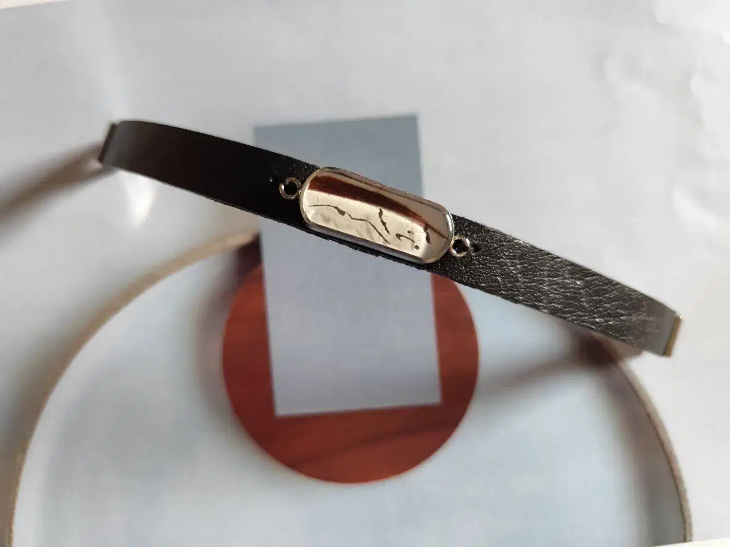 دستبند چرم مردانه با پلاک مو یار رزینی روز مرد|بدلیجات|بوشهر, |دیوار