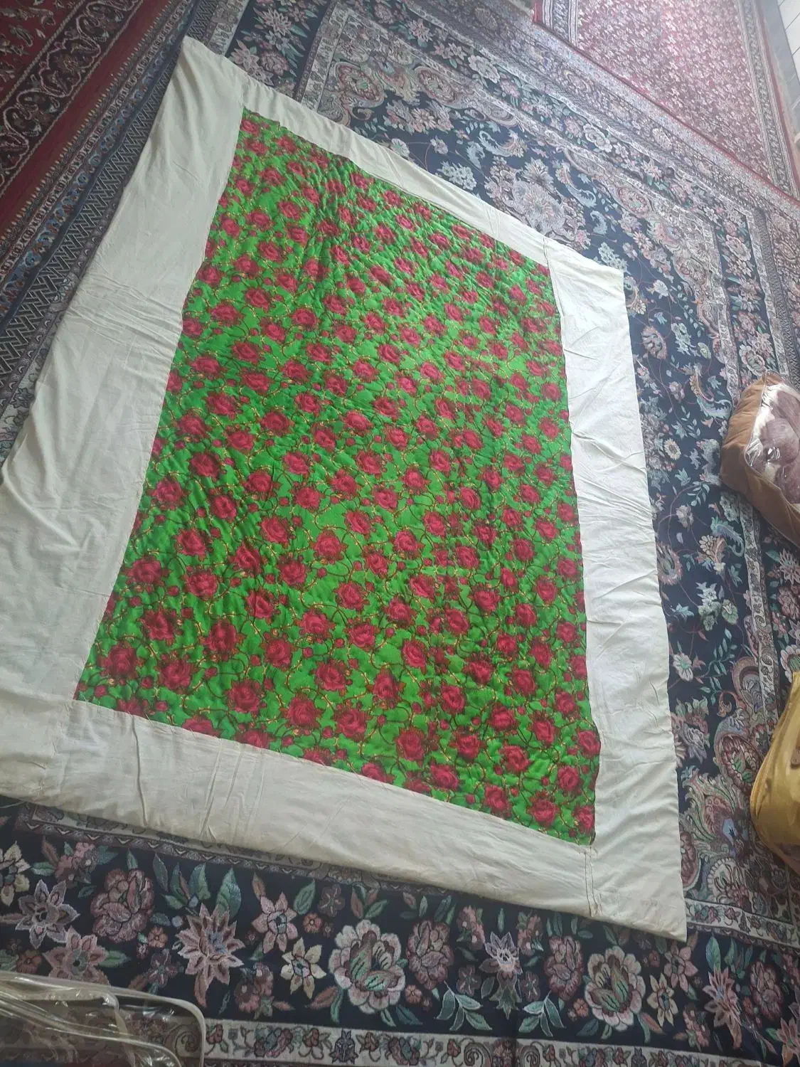 لحاف|رختخواب، بالش، پتو|کازرون, |دیوار