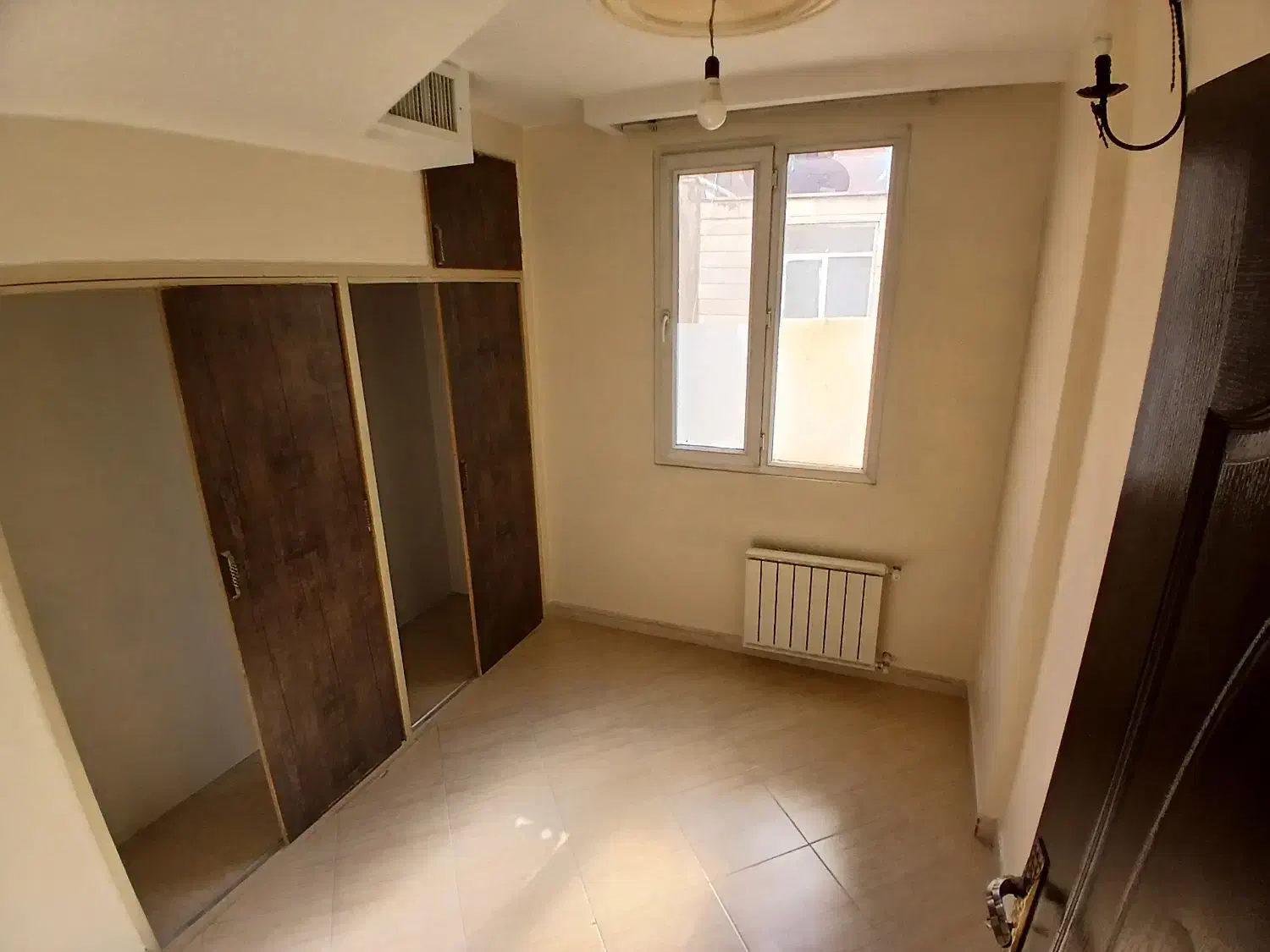 ۴۶متر یکخواب آسانسور انباری تخلیه