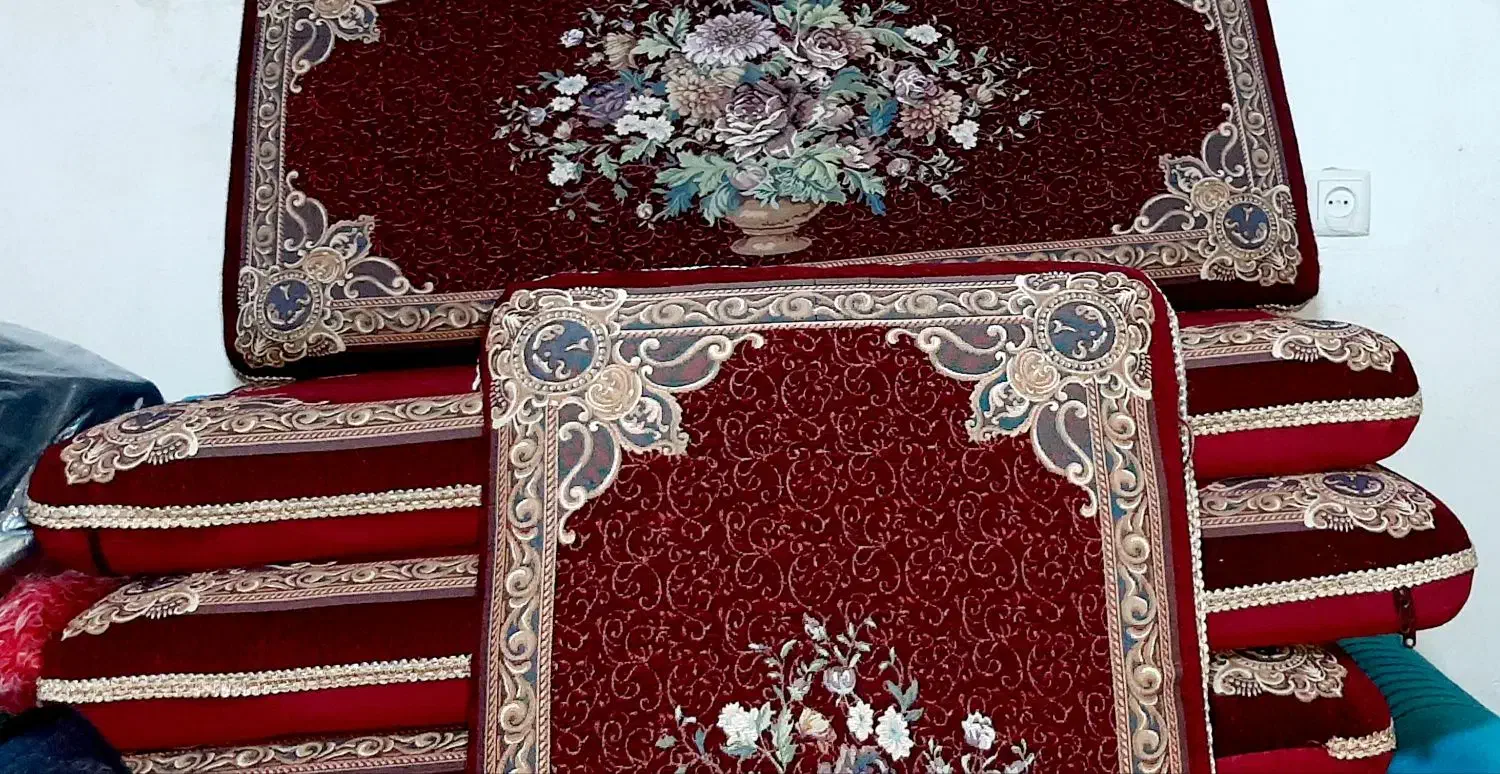 پشتی دونفره طرح گلدانی|پشتی|اسلامآباد غرب, |دیوار