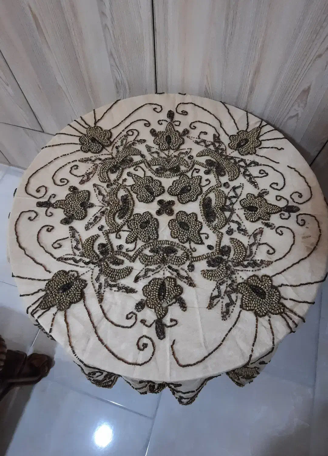 میز خاطره به همراه رومیزی|پرده، رانر، رومیزی|قم, انسجام|دیوار