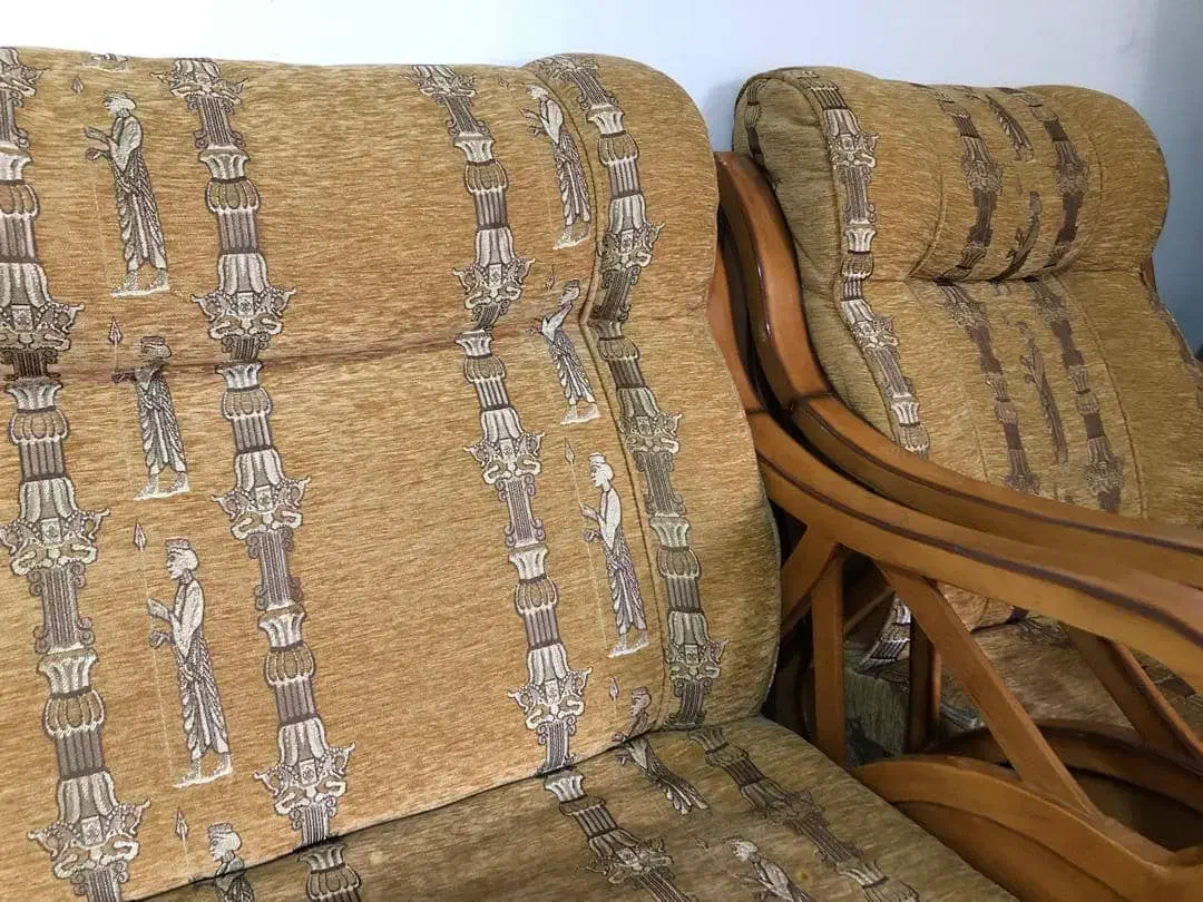 فروش فوری|مبلمان خانگی و میز عسلی|شهرضا, |دیوار