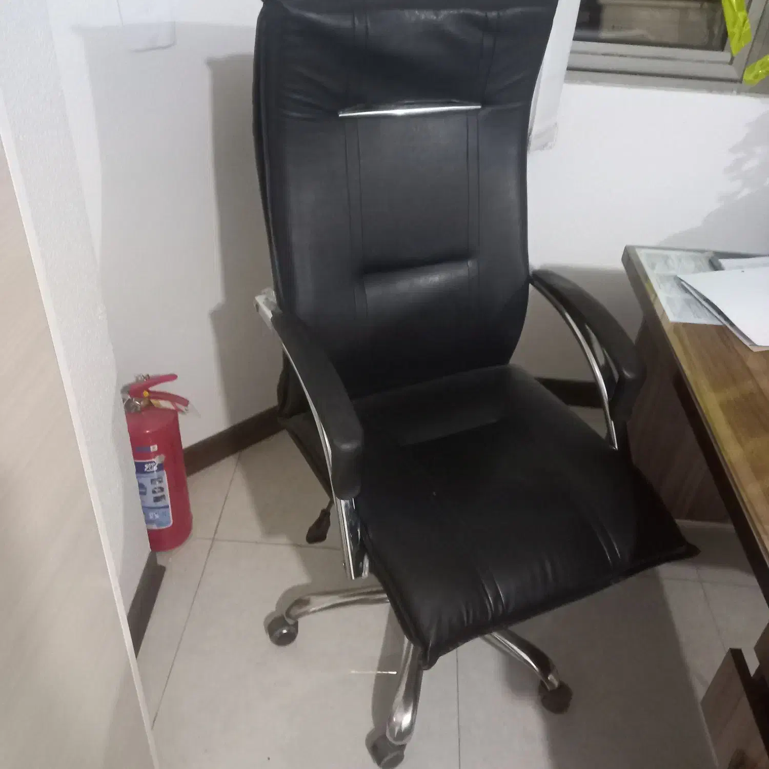 صندلی اداری|دفتر کار|شاهین‌شهر, فردوسی|دیوار