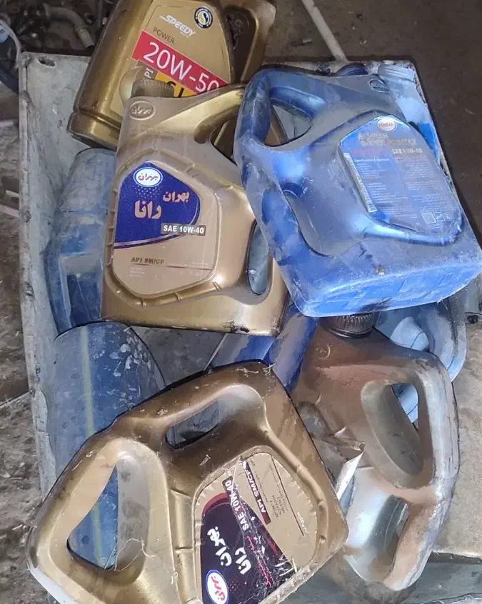 بشکه و سطل ۲۰ و ۴ لیتری روغنی|ظروف نگهدارنده، پلاستیکی، یکبارمصرف|اندیکا, |دیوار