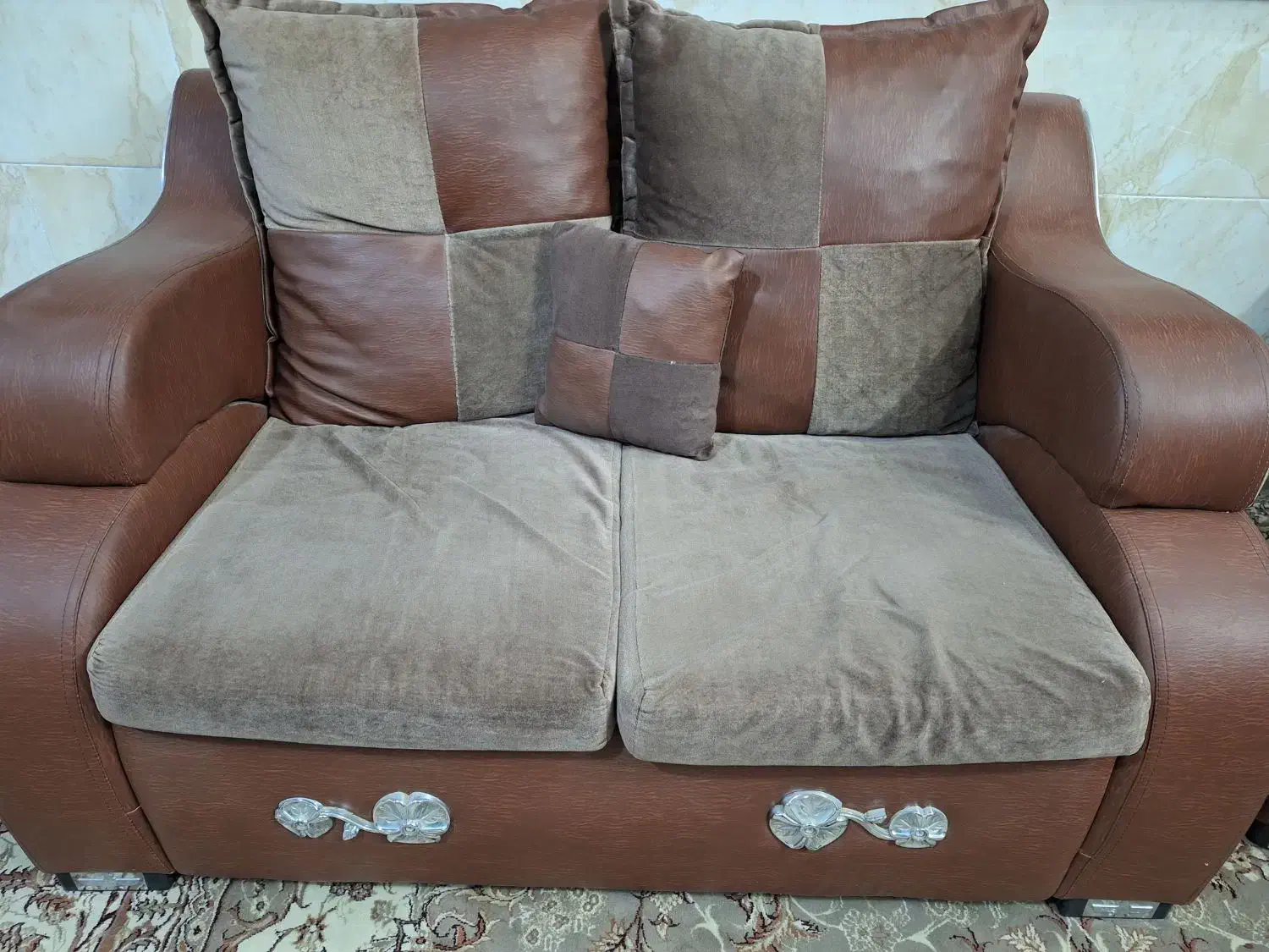 مبل سالم ۷نفره چرم و پارچه|مبلمان خانگی و میز عسلی|زارچ, |دیوار