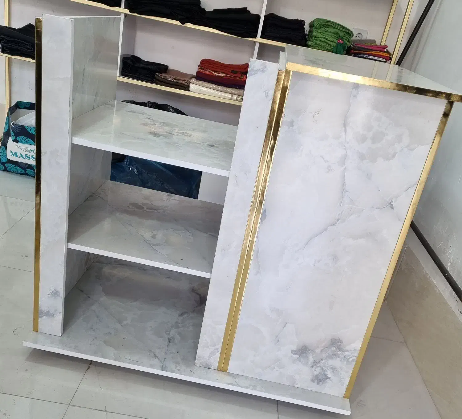 اتاق پرو،قفسه،میز،رگال درحد نو،اسال استفاده شده|فروشگاه و مغازه|ماکو, |دیوار