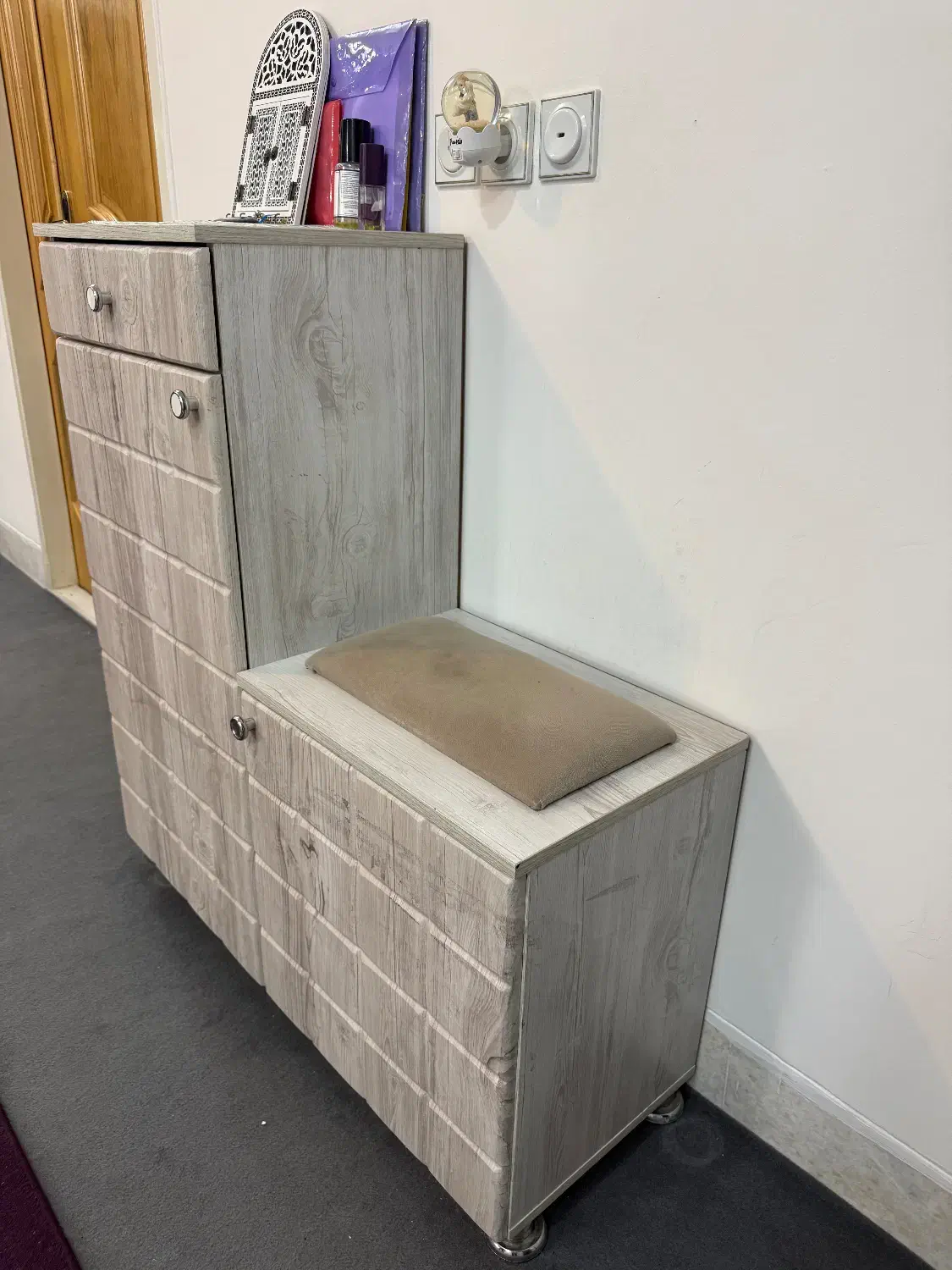 جا کفشی|جاکفشی، کمد، دراور|نجف‌آباد, مولوی شمالی|دیوار