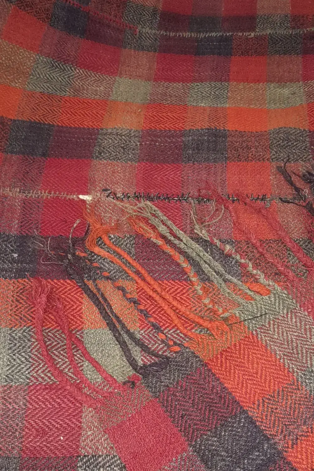 موج دستباف قدیم|گلیم، جاجیم، گبه|بهارستان, |دیوار