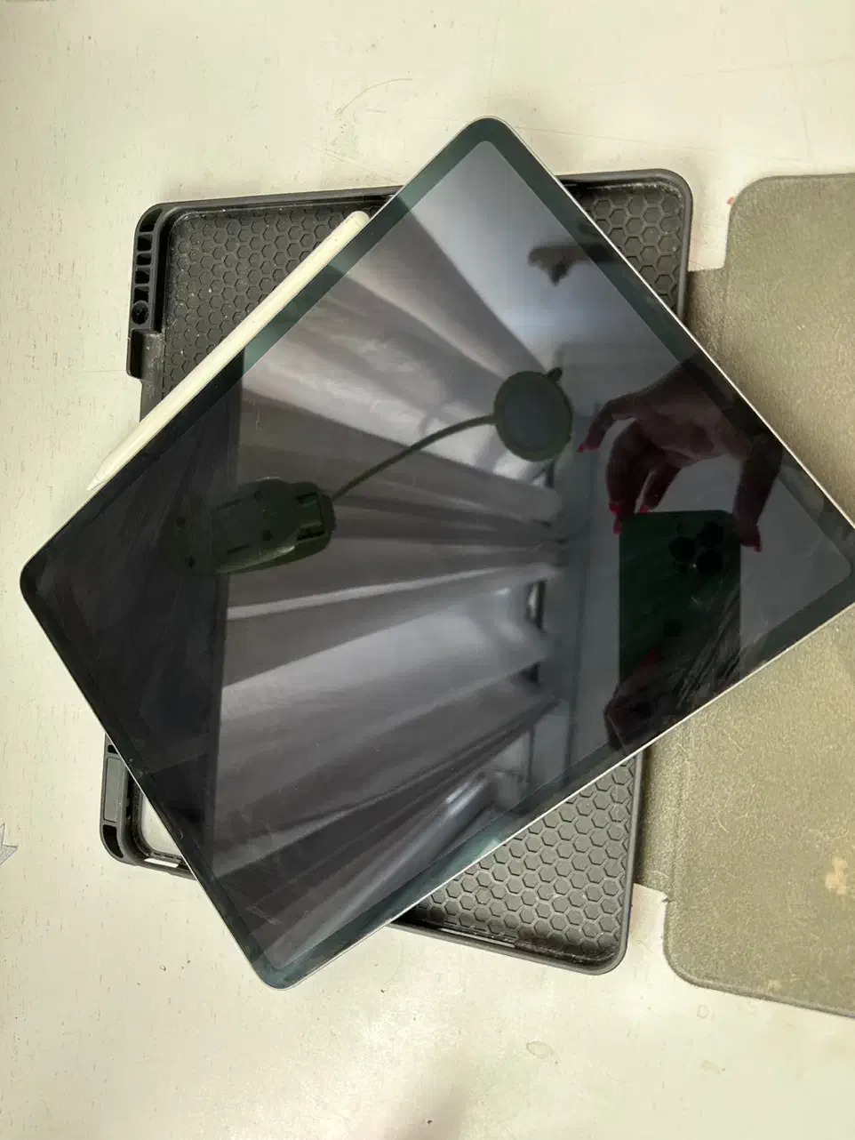 آیپد پرو 12.9inch|تبلت|تهران, فلسطین (میدان انقلاب)|دیوار