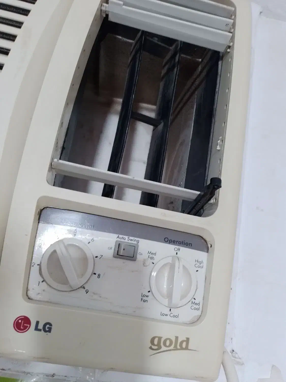 کولر گازی پنجره ای بسیار سالم|کولر گازی و فنکوئل|کلاله, |دیوار