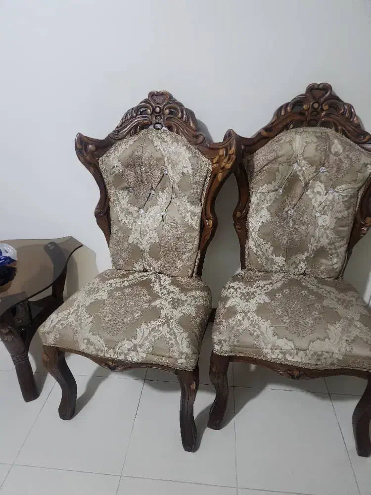 مبل 9نفره چوب گردو کاملا سالم بدونه هیچ ایرادی|مبلمان خانگی و میز عسلی|تهران, مهرآباد|دیوار