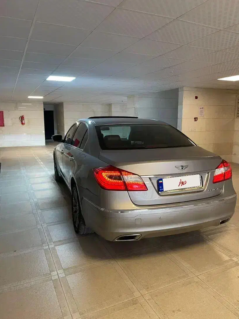 جنسیس سدان ۲۰۰۹ در حد صفر|خودرو سواری و وانت|چالوس, |دیوار