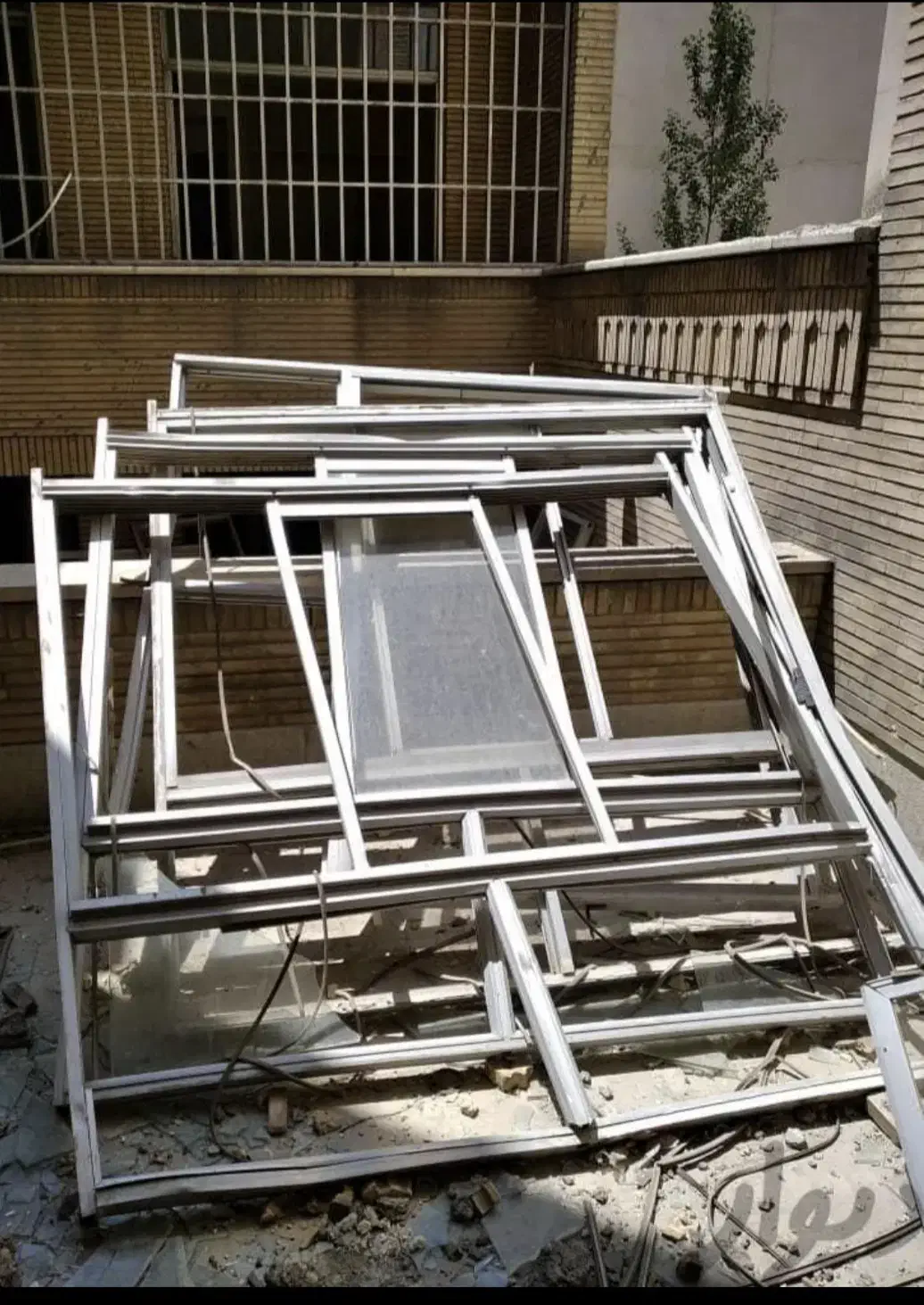 خریدار ضایعات آهن چدن مس برنج آلمینیوم وقیره|خدمات پیشه و مهارت|تهران, قلهک|دیوار