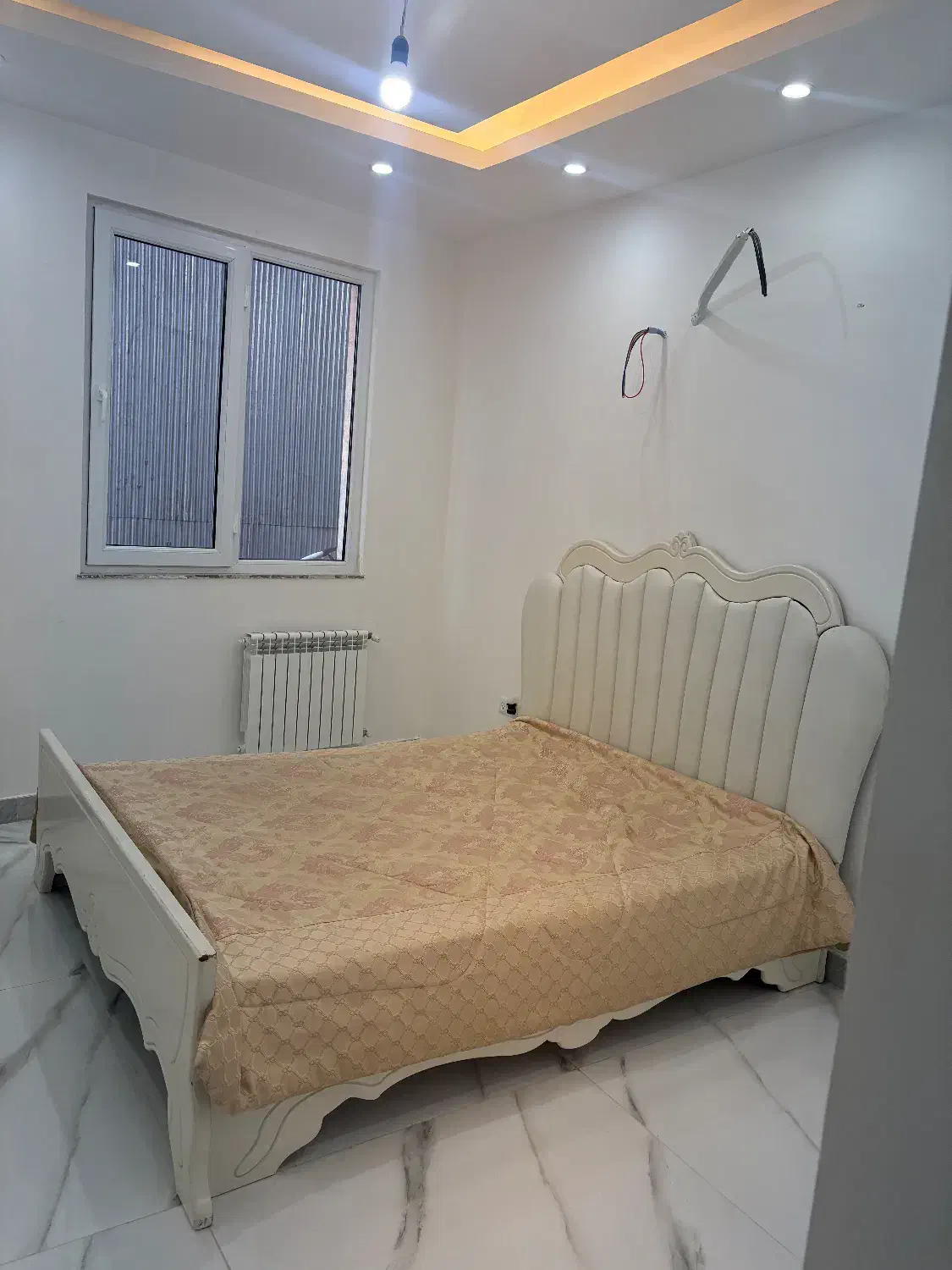 تخت ۲نفره|تخت و سرویس خواب|رشت, استادسرا|دیوار