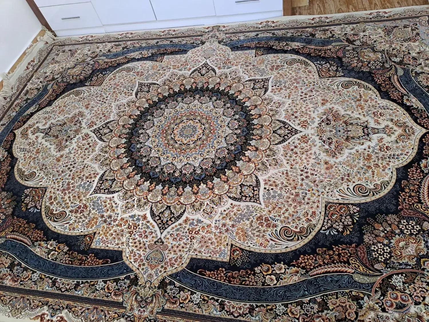 فرش ۹متری دستبافت گونه|فرش|بناب, |دیوار