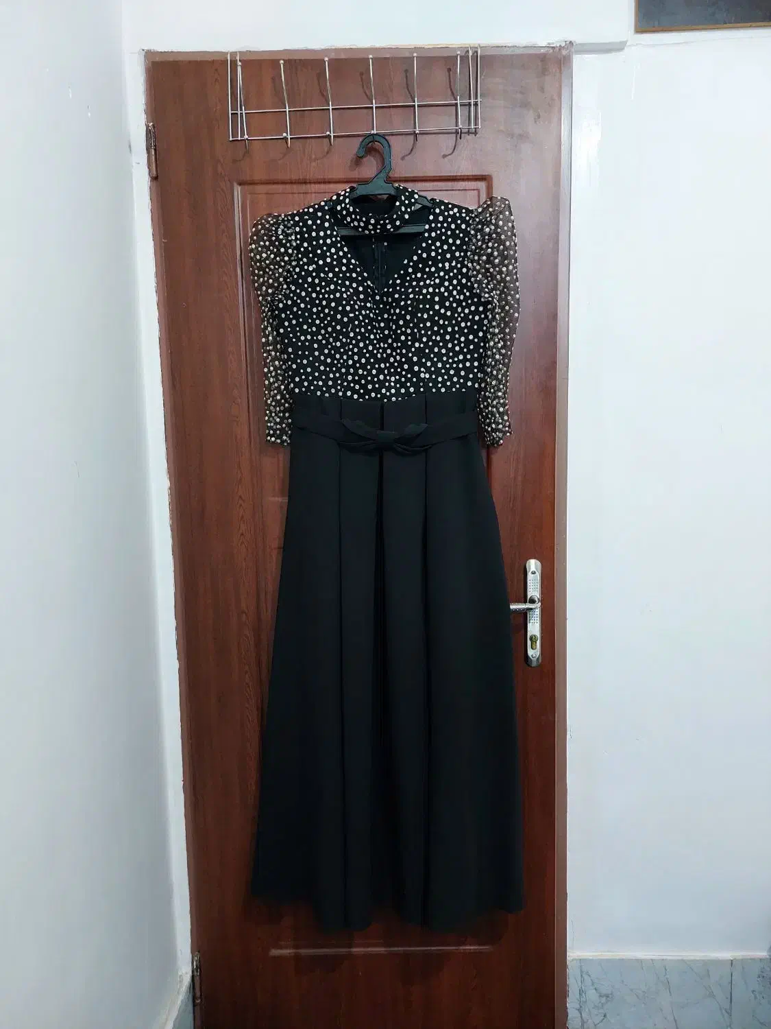 لباس مجلسی|لباس|آران و بیدگل, |دیوار